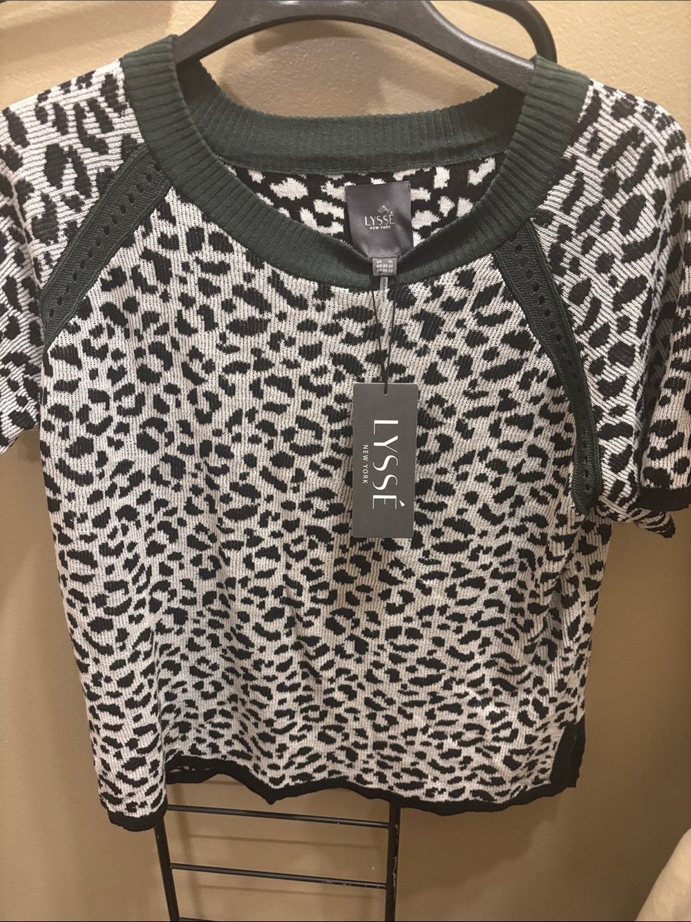Lysse Black and White Leopard Short Sleeve Knit Top with Dark Green Trim